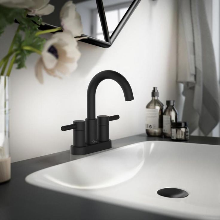 Jacuzzi Duncan Matte Black 2-Handle 4-in Centerset WaterSense Bathroom Sink Faucet with Drain