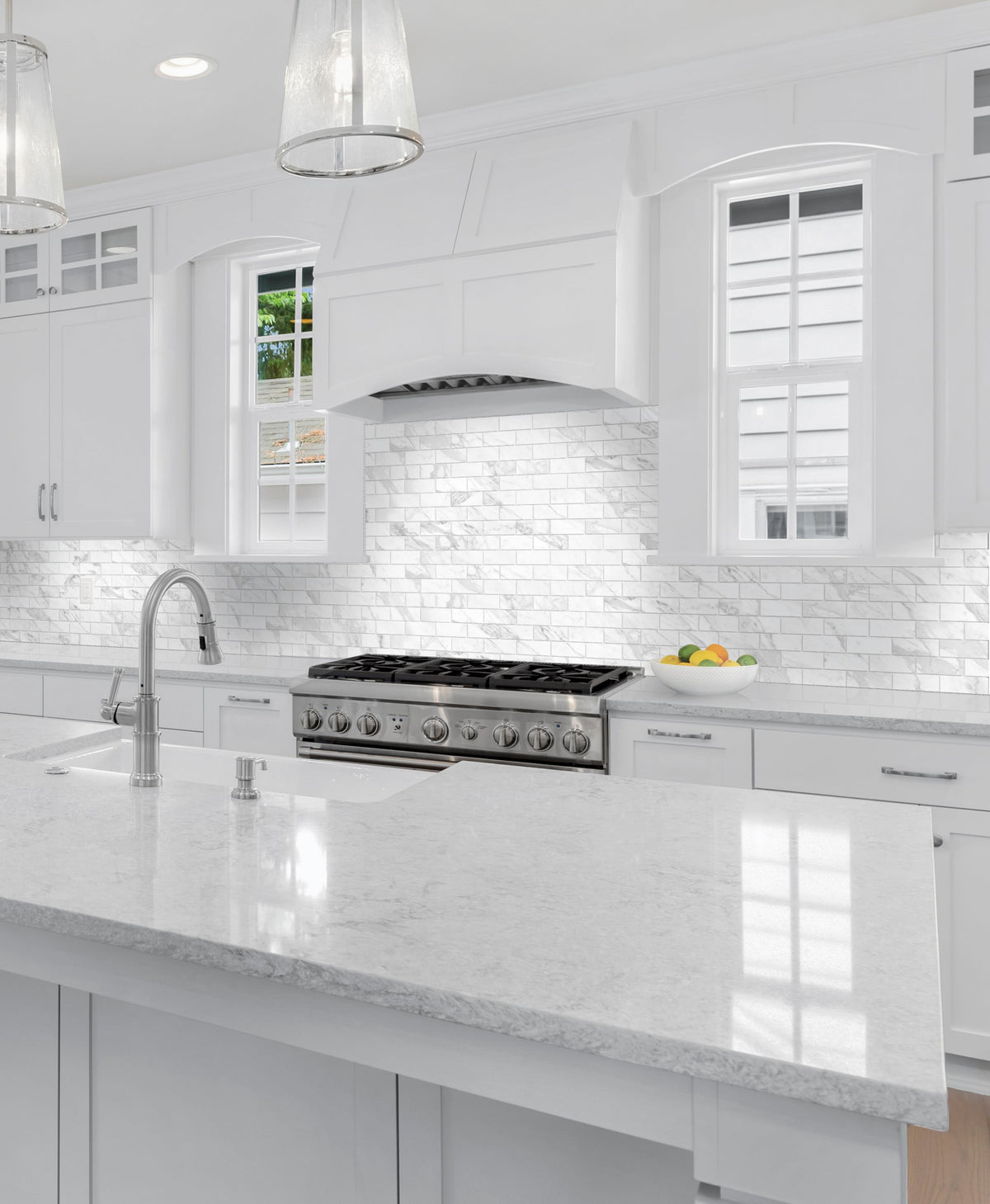 Satori Regent Carrara 10-in x 11-in Matte Porcelain Marble Look Mosaic Floor and Wall Tile (0.75-sq. ft/ Piece)