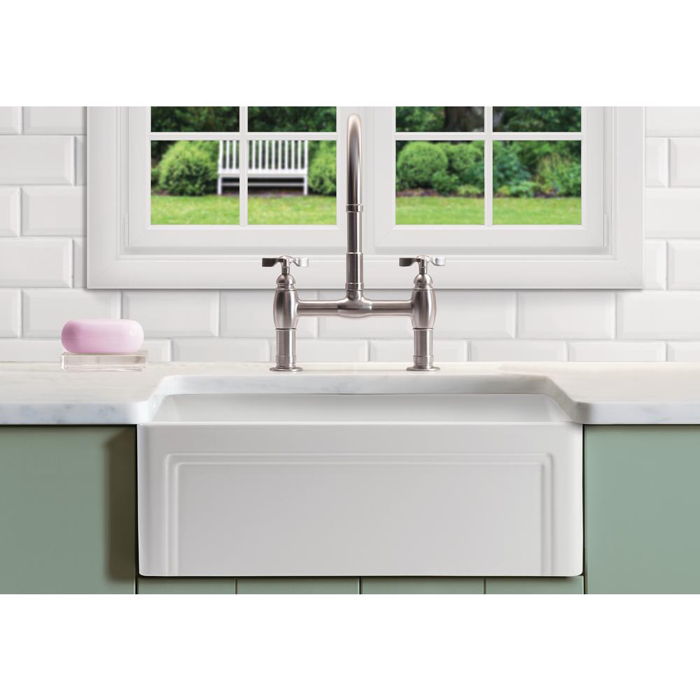 Olde London Farmhouse Fireclay 33 in. Single Bowl Kitchen Sink with Grid with Grid and Strainer