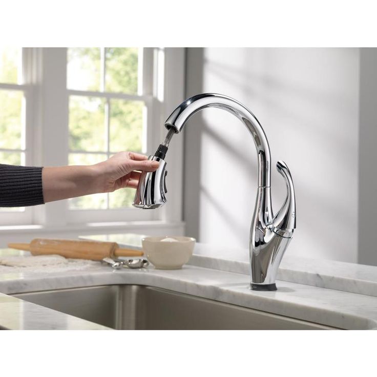 Delta Addison Touch2O Chrome 1-Handle Deck-Mount Pull-Down Touch Kitchen Faucet (Deck Plate Included)