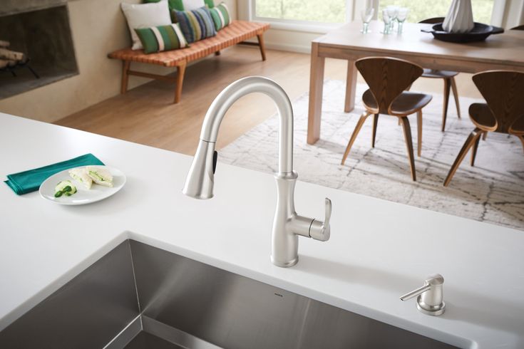 Nellis Single-Handle Pull-Down Sprayer Kitchen Faucet with Reflex and Power Clean in Spot Resist Stainless