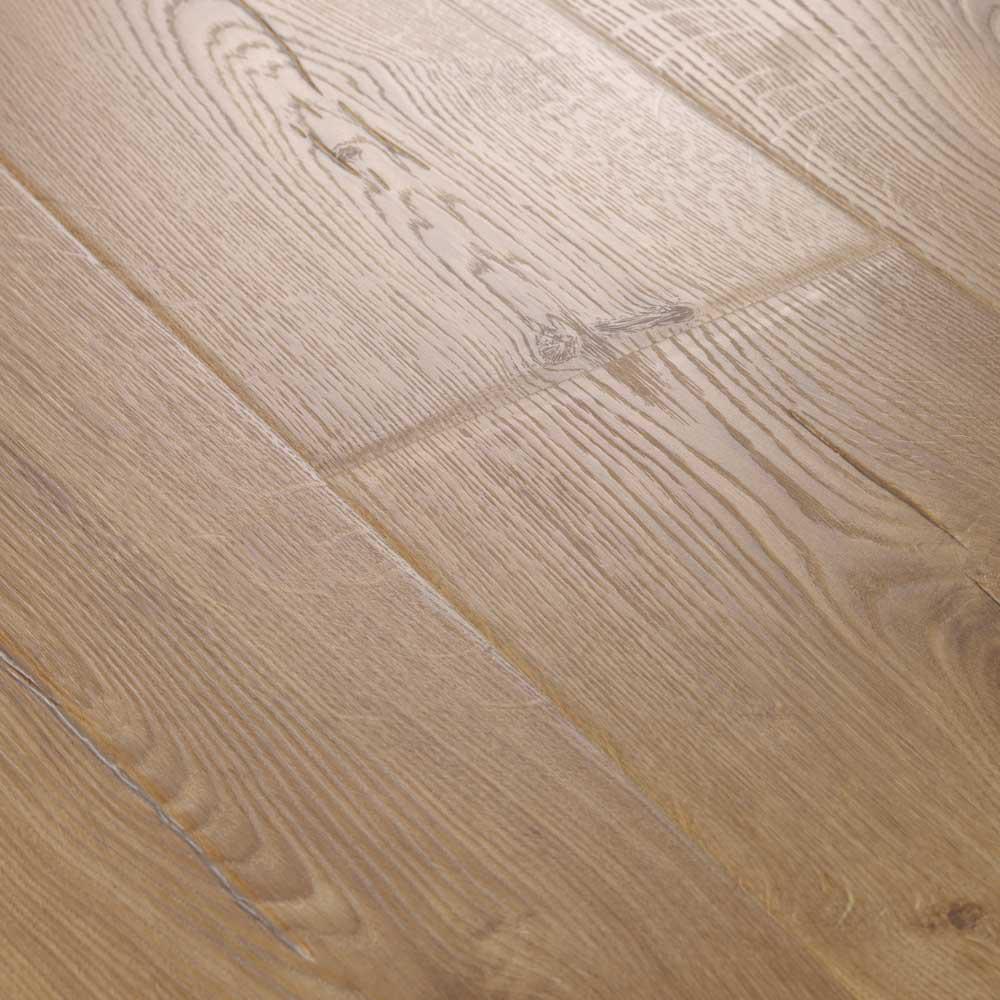 Pergo Outlast+ Waterproof Marigold Oak 10 mm T x 7.48 in. W x 47.24 in. L Laminate Flooring (19.63 sq. ft. / case)