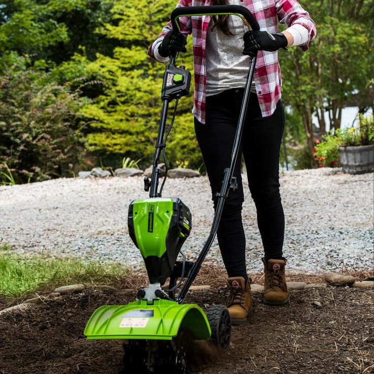 Greenworks PRO 8 in. 60-Volt Electric Cordless Cultivator with 2.5 Ah Battery and Charger