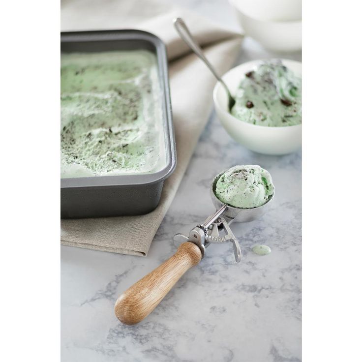 Vintage Trigger Ice Cream Scoop with Wood Handle