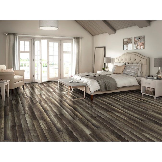 Style Selections Aged Gray Oak 8-mm T x 7-in W x 50-in L Wood Plank Laminate Flooring (21.44-sq ft / Carton)