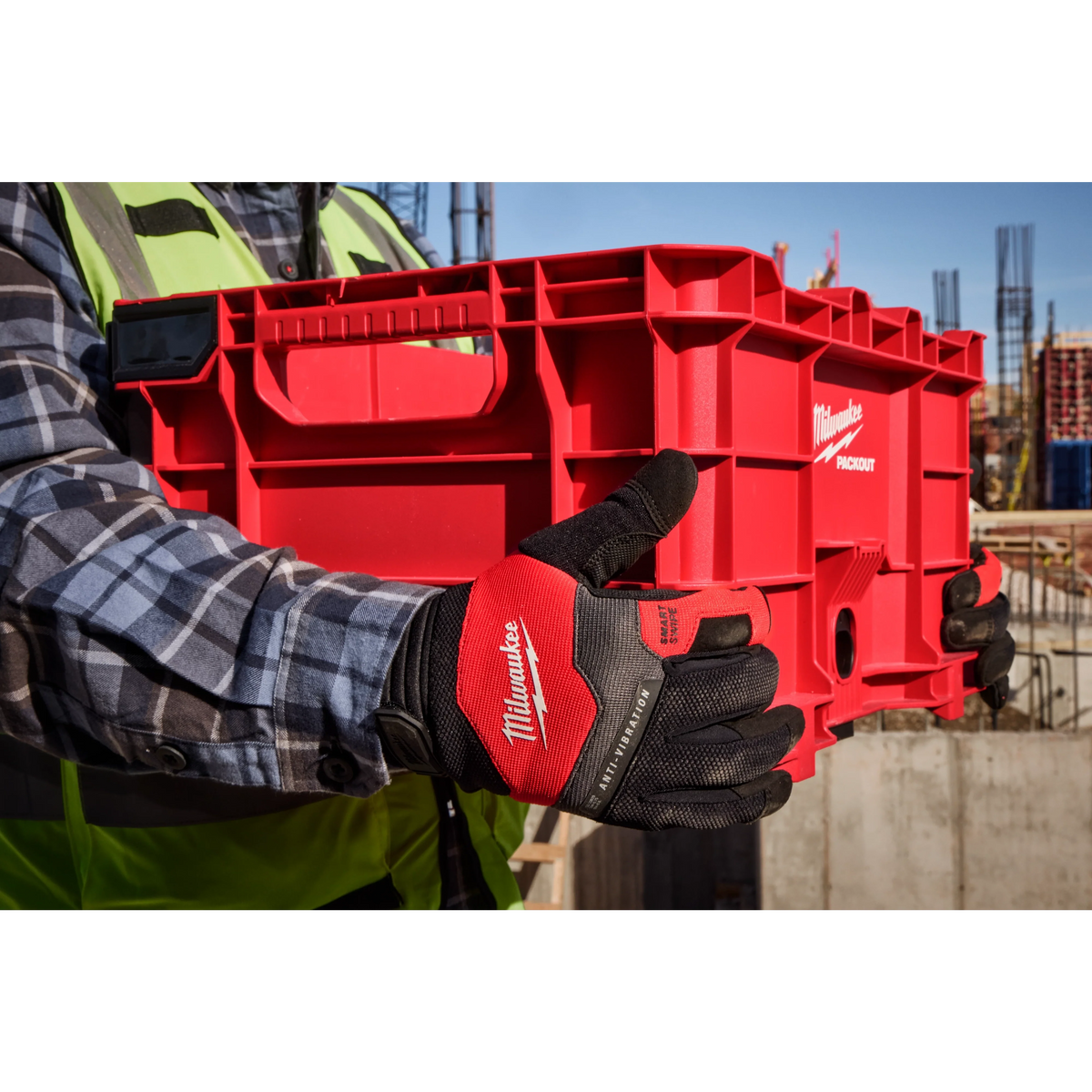 Milwaukee Small Anti-Vibration Work Glove, Size S (48-73-8770)