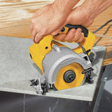 DEWALT 4.375-in 10.8-Amp Wet Handheld Tile Saw