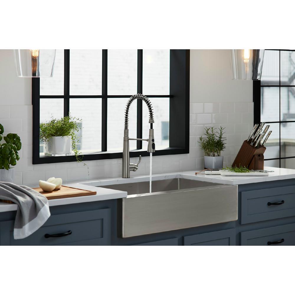 Simplice Single-Handle Pull-Down Sprayer Kitchen Faucet in Vibrant Stainless - Super Arbor