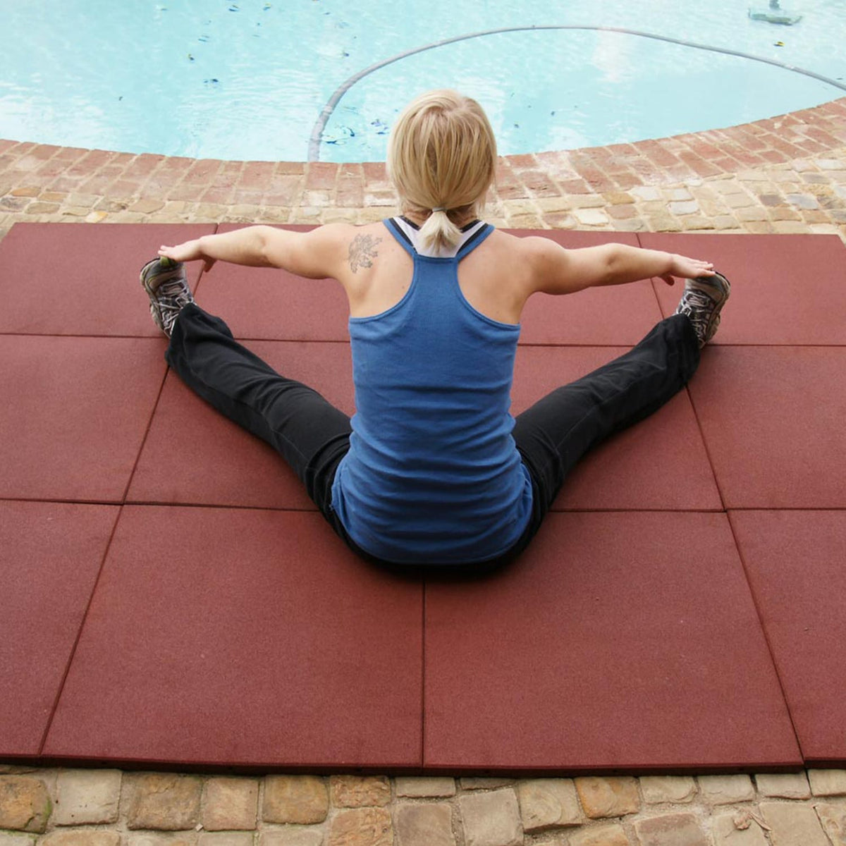 Rubber-Cal 20-in W x 20-in L x 1-in T Interlocking Rubber Gym Floor Tile (32-sq ft) (12-Pack)