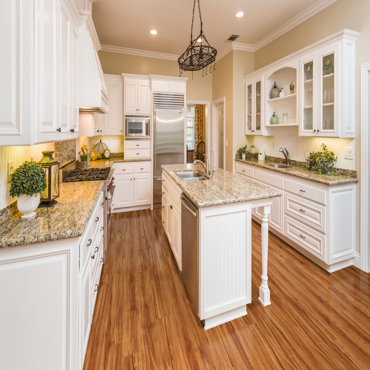 CALI Aqua Tough Classic Acacia 4.7-mm x 7-3/32-in W x 48-in L Waterproof Luxury Vinyl Plank Flooring (23.77-sq ft/case)