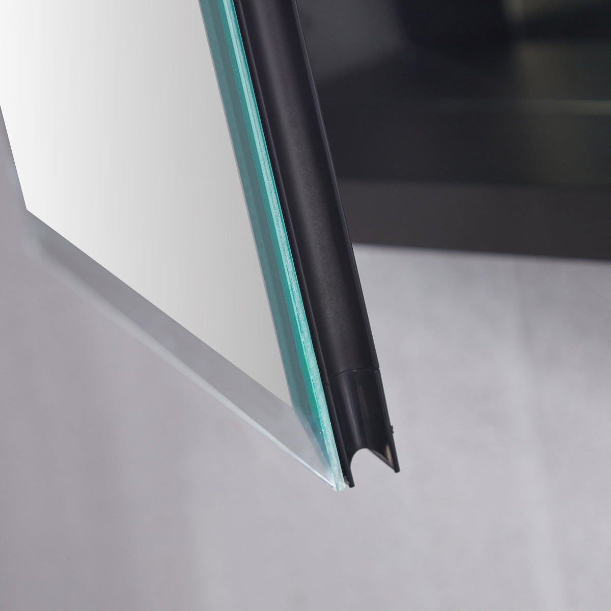 WELLFOR KAIF 16-in x 20-in Surface/Recessed Mount Black Mirrored Soft Close Medicine Cabinet