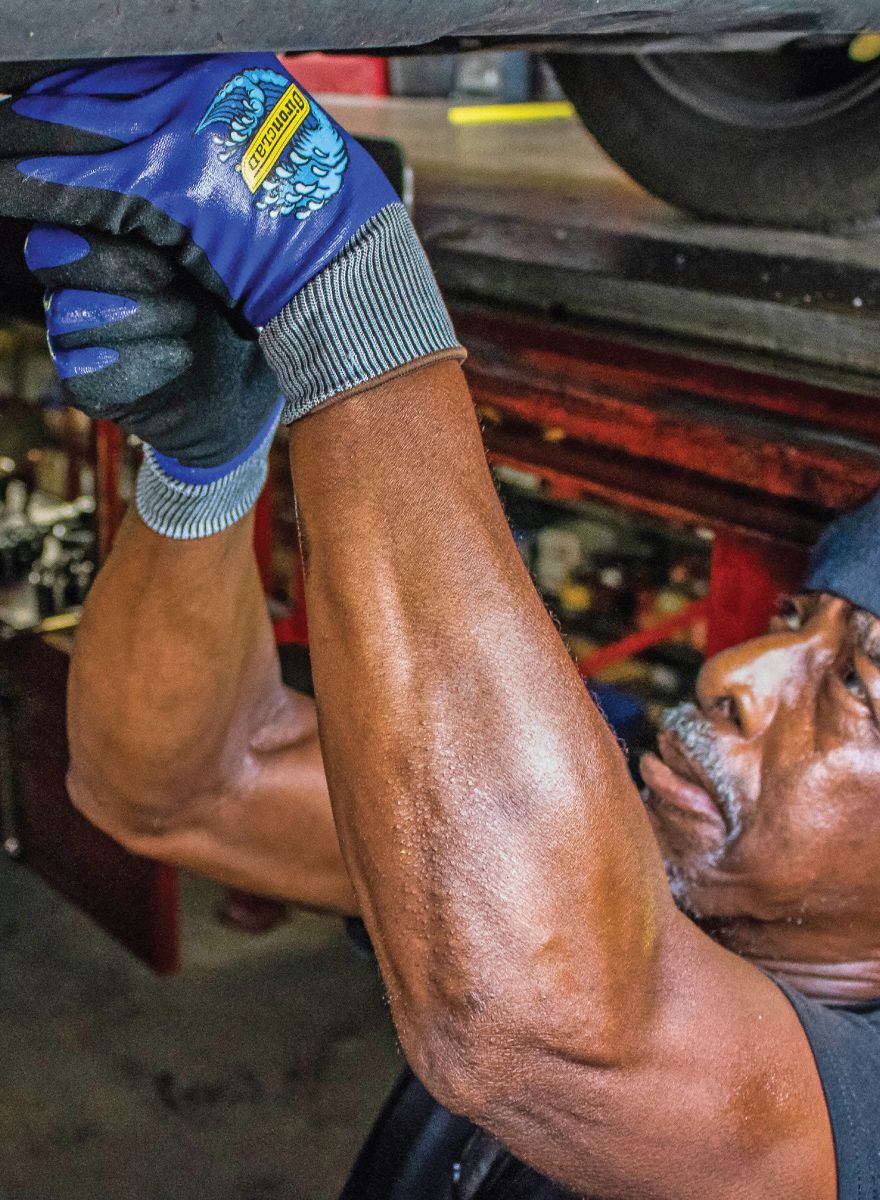 IRONCLAD Hydro Series Nitrile Coated Gloves - Medium