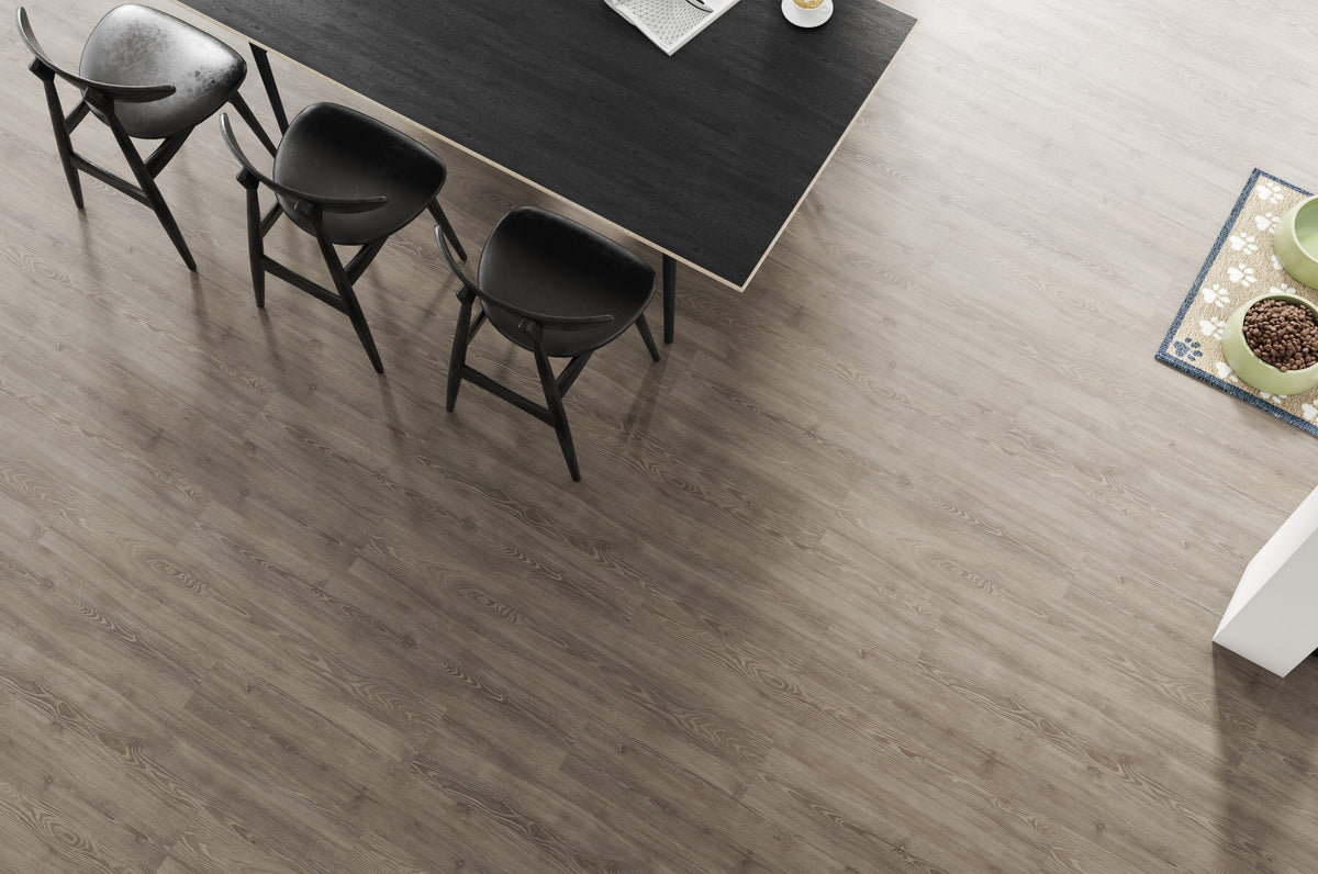 STAINMASTER PetProtect Willow 20-mil x 7-in W x 48-in L Waterproof Interlocking Luxury Vinyl Plank Flooring