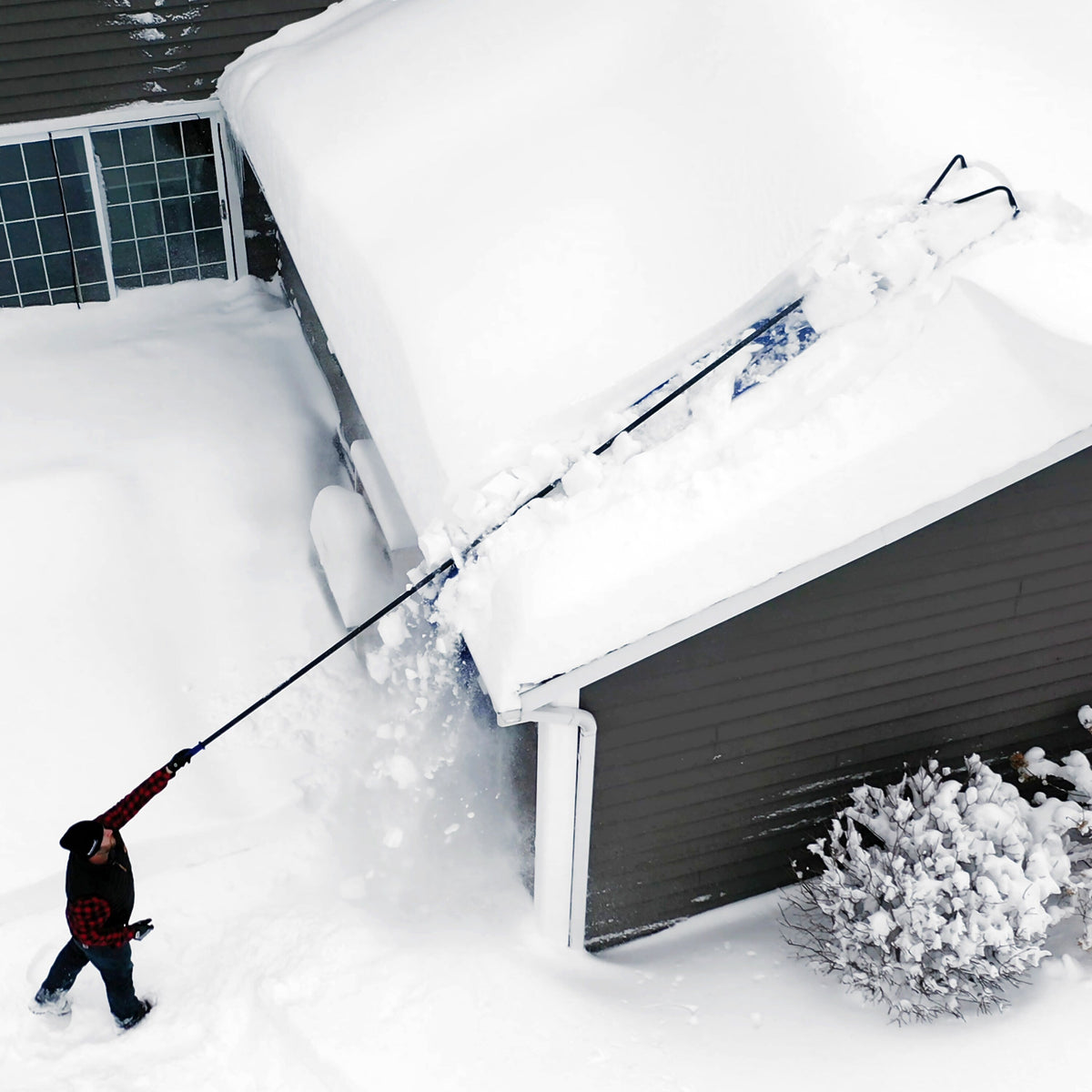 Snow Joe RJ208M Snow Shovel Roof Rake with 22-ft Max Reach, 15 in x 20 ft Polyester Slide