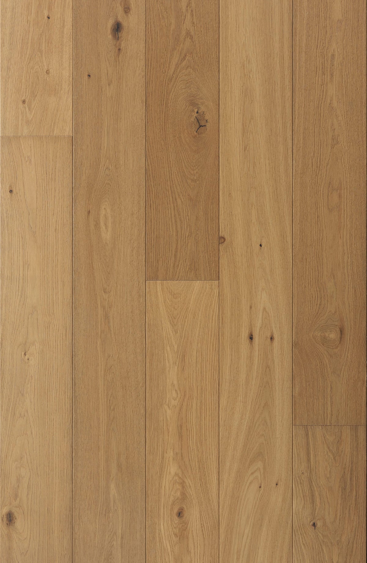 Villa Barcelona White oak Cordoba hardwood flooring — primary plank view