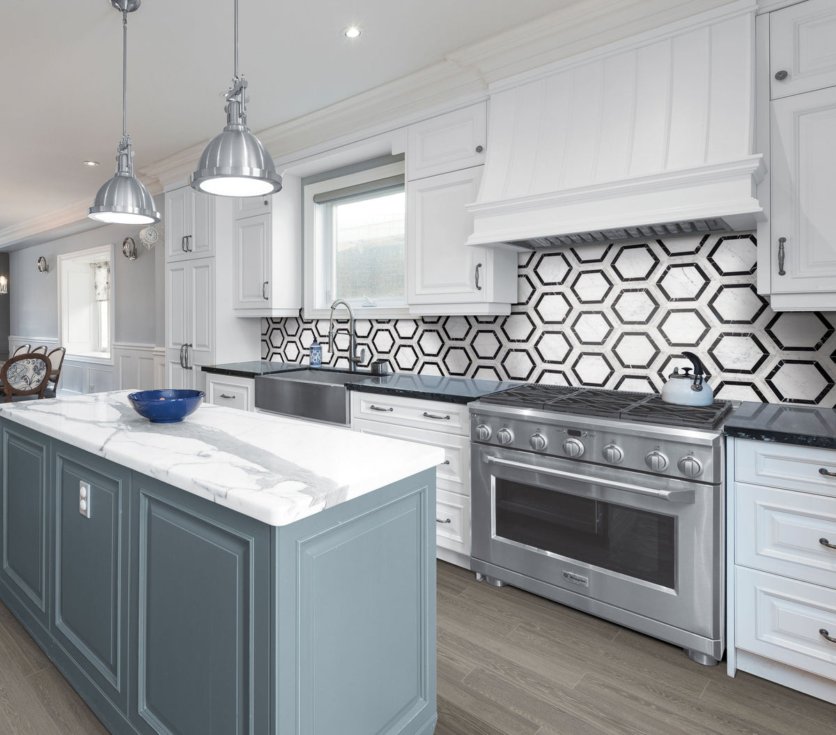 Satori 8-in x 8-in Polished Natural Marble Hexagon Floor and Wall Tile, Bianco Carrara White/Nero Marquina (4.8-sq ft/Carton)