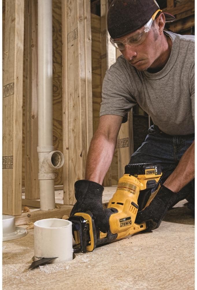 DEWALT 20-Volt MAX Lithium-Ion Cordless Compact Reciprocating Saw Kit with 2Ah Battery, Charger and Bag