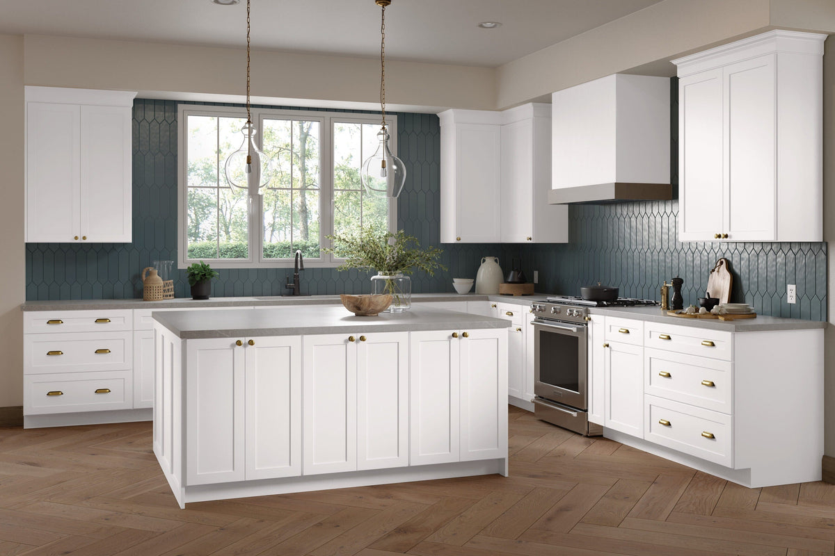 Diamond Express Jamestown 21-in W x 34.5-in H x 24-in D White 1-Drawer Base Fully Assembled Plywood Cabinet (Recessed Panel Shaker Style)