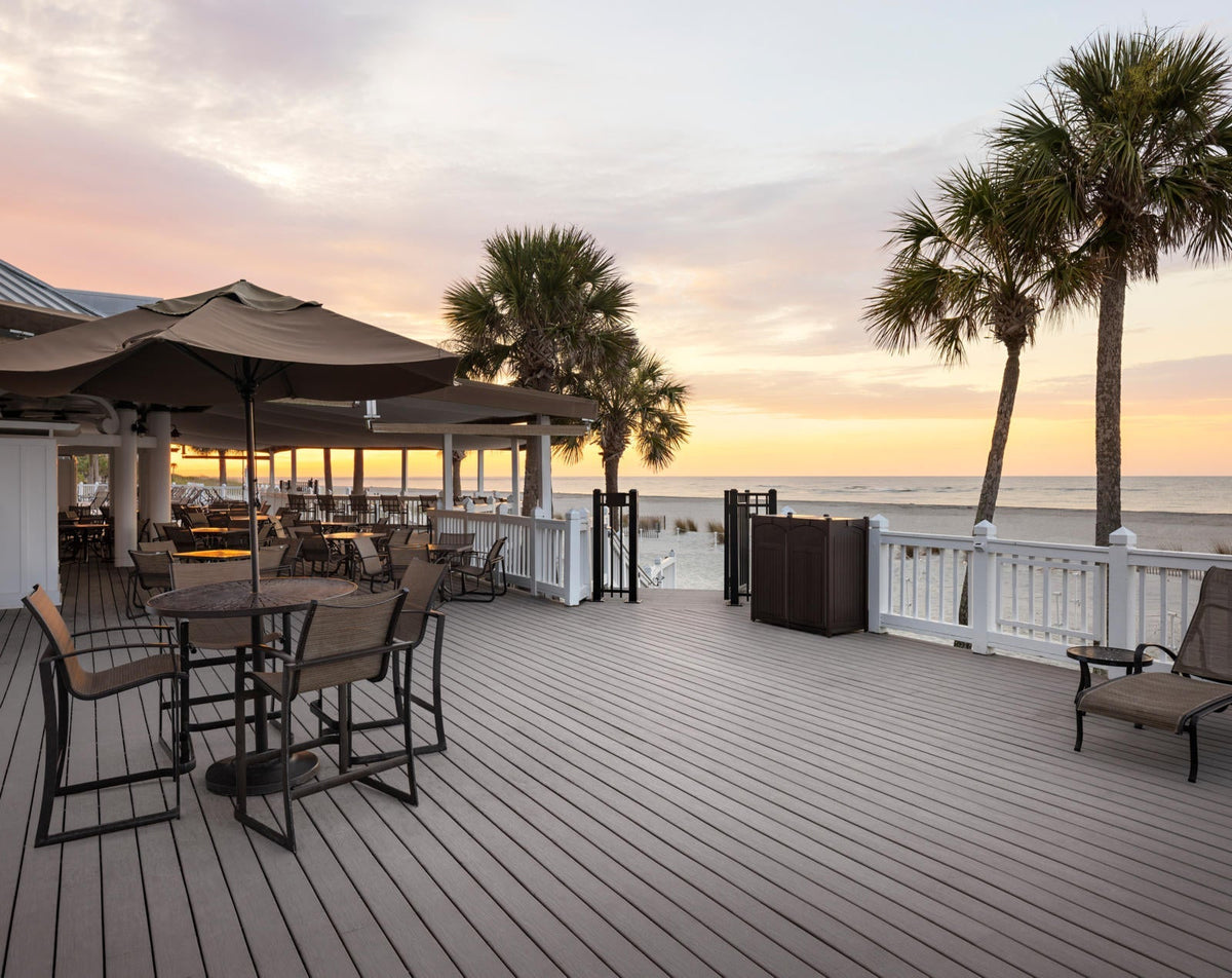 MoistureShield Vantage  1-in x 6-in x 16-ft Cape Cod Gray Grooved Composite Deck Board