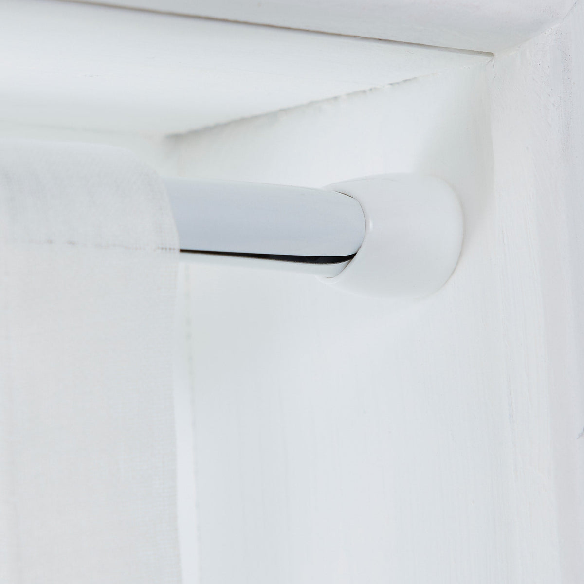 Project Source 28-in to 48-in White Steel Tension Curtain Rod with Finials