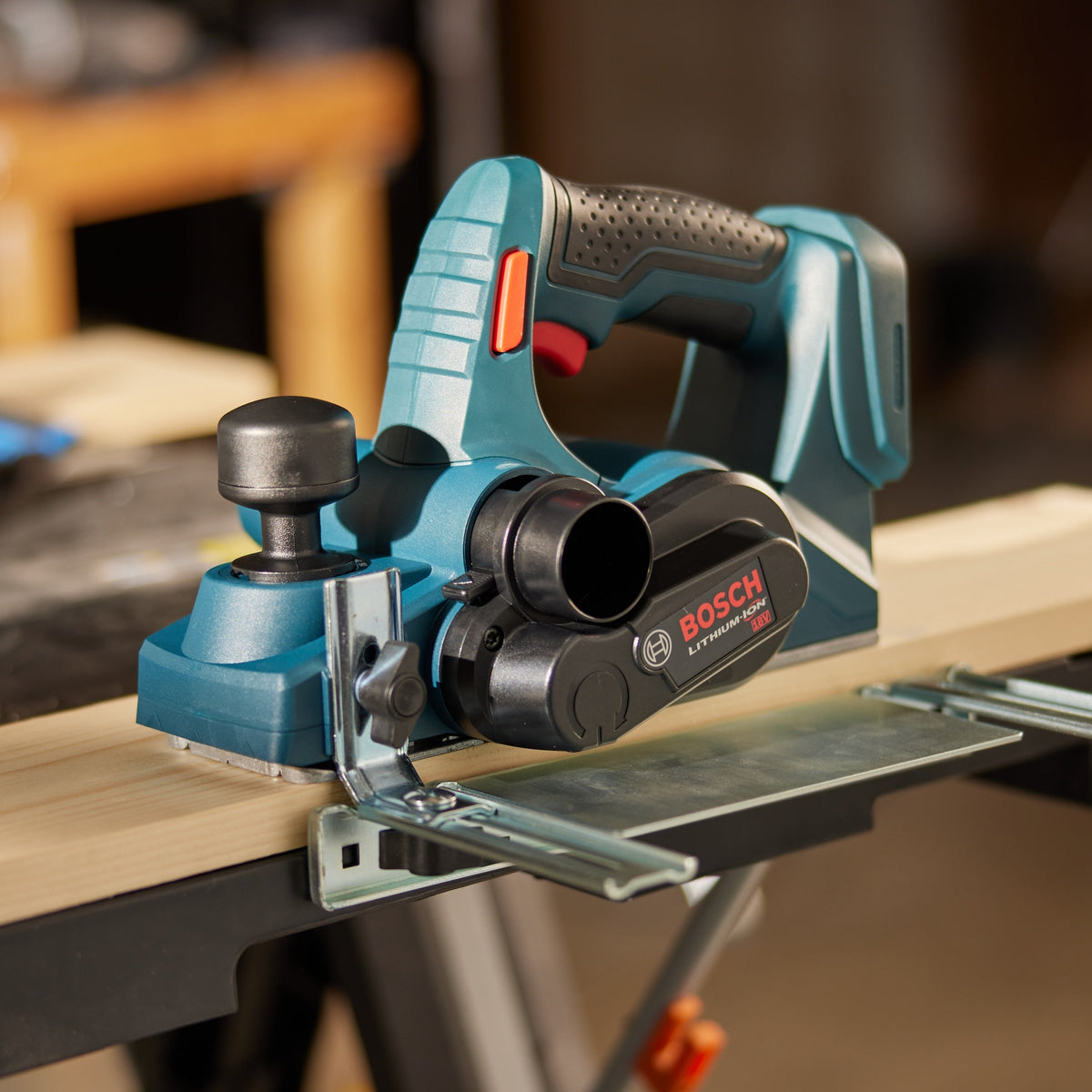 Bosch 3-Amp 18-Volt Handheld Planer, 3.25-in Width, PLH181B