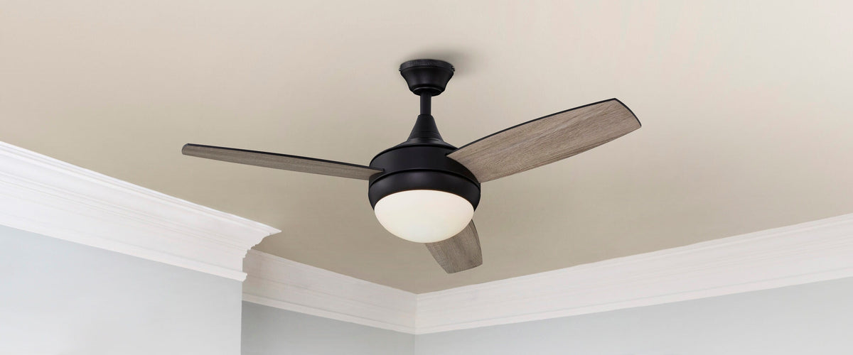 Harbor Breeze Beach Creek 44-in Matte Black LED Indoor Ceiling Fan with Light Kit and Remote (3-Blade)