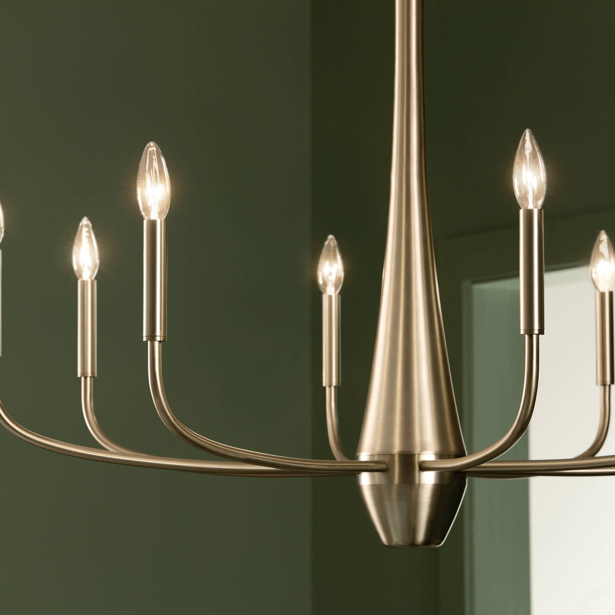 Kichler Deela 8-Light Gold Modern/Contemporary Chandelier