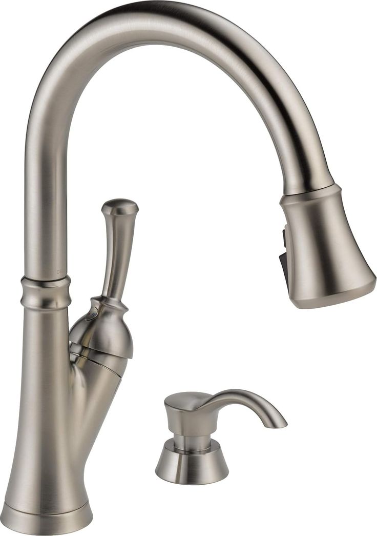 Delta Savile 1-Handle Deck Mount Pull-Down Handle/Lever Residential Kitchen Faucet (Deck Plate Included)