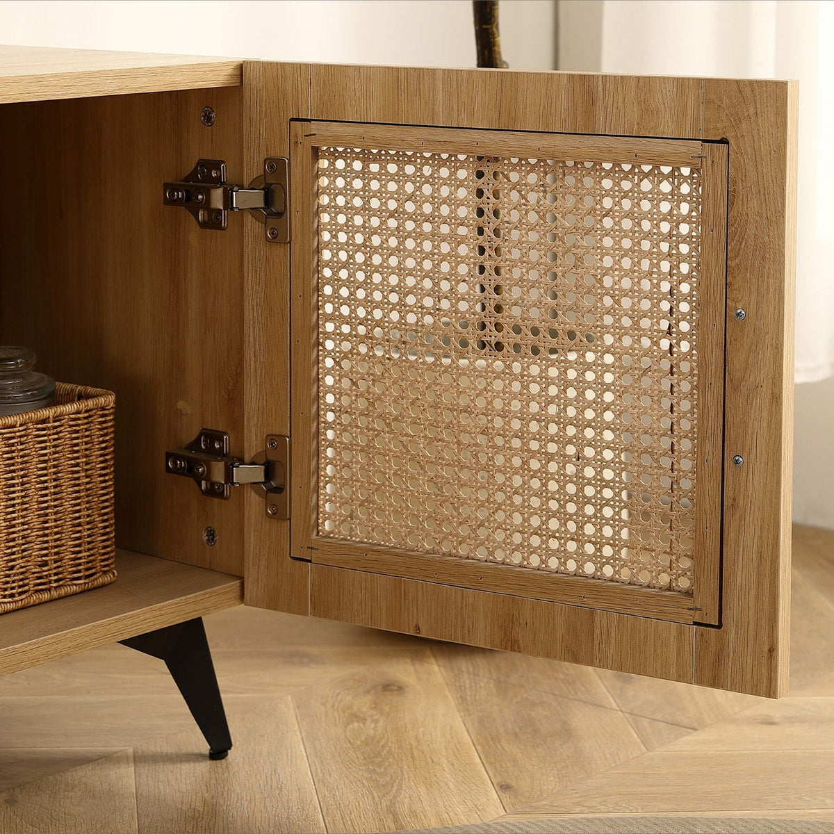 GZMR Oak TV Cabinet with Rattan Net Modern/Contemporary Oak Tv Cabinet (Accommodates)
