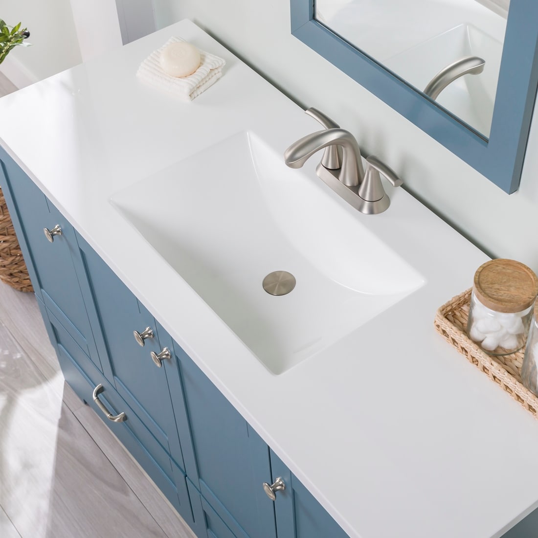 Diamond NOW Cassidy 48-in Admiral Blue Single Sink Bathroom Vanity with White Cultured Marble Top