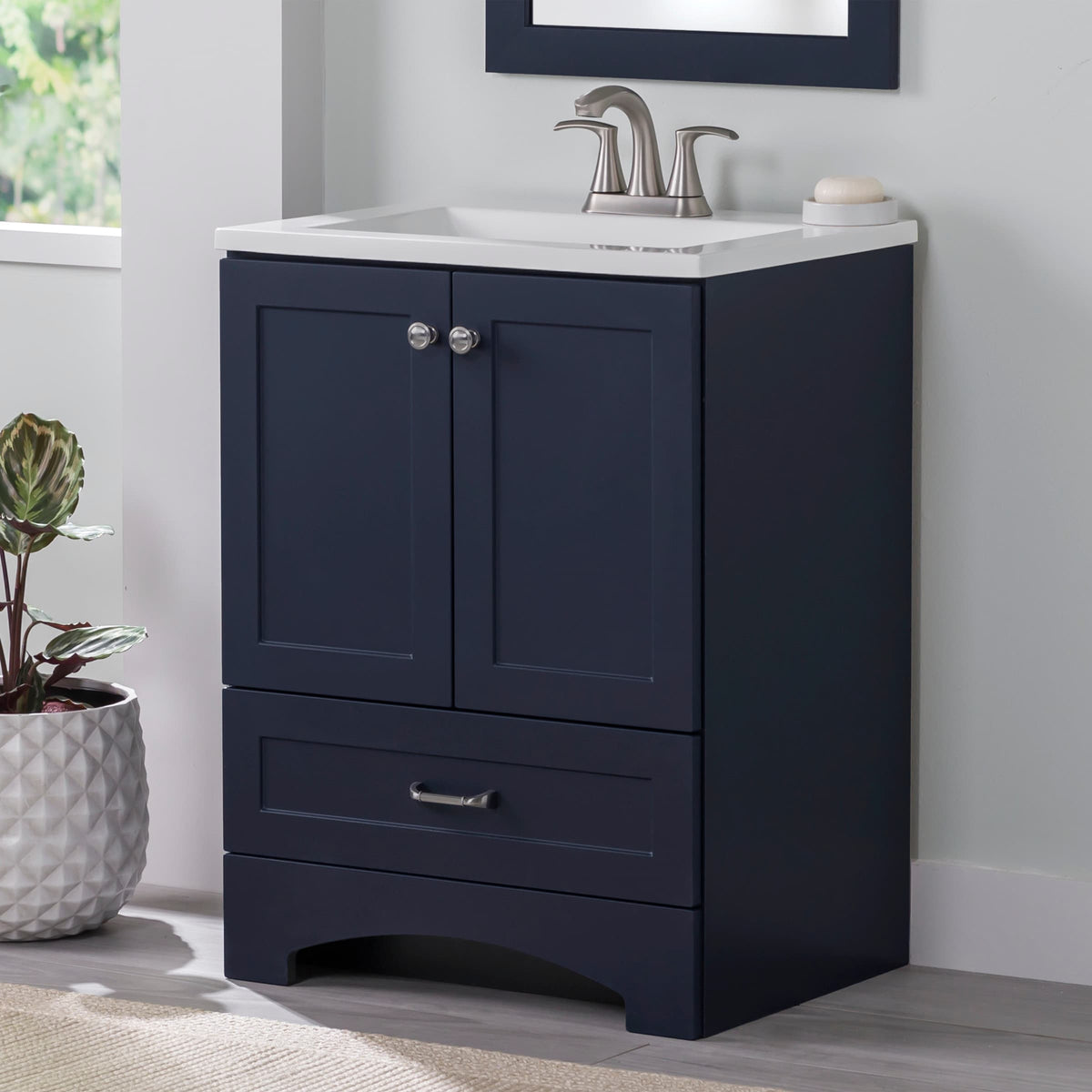 Diamond NOW Cassidy 24.5-in Deep Blue Single-Sink Bathroom Vanity with White Cultured Marble Top