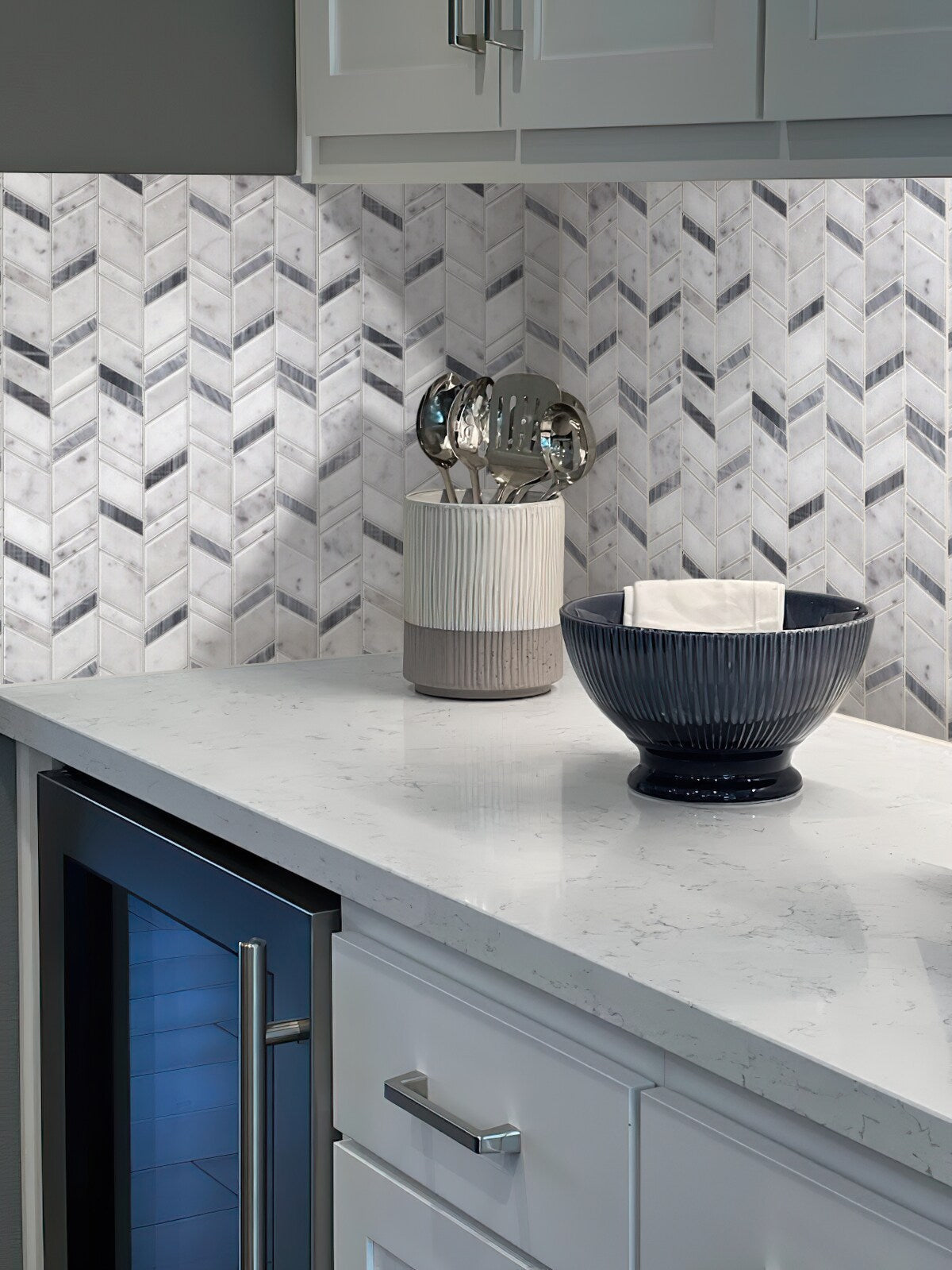 Apollo Tile Indigo Gray and White 11-in x 13-in Polished Natural Stone Marble Herringbone Patterned Floor and Wall Tile (4.95-sq. ft/ Carton)