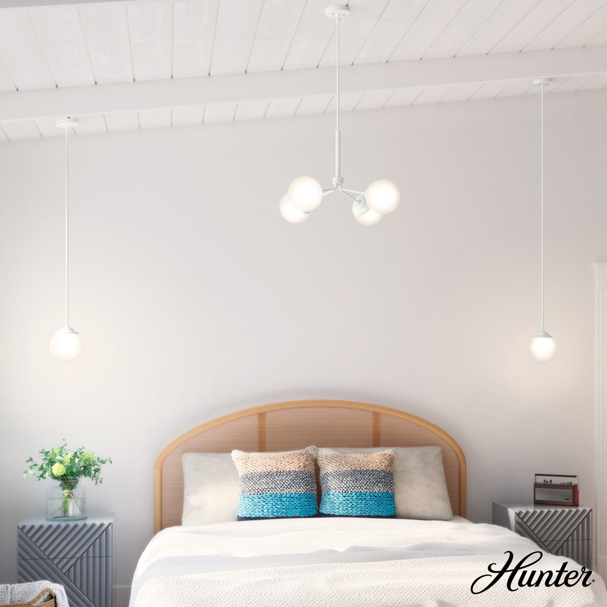 Hunter Hepburn 4-Light Matte White Glam Led Chandelier