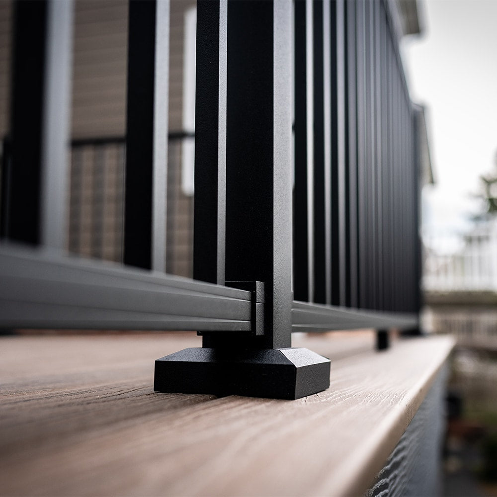 Trex Signature Railing 2.5-in x 2.5-in x 3-1/4-ft Charcoal Black Aluminum Deck Post