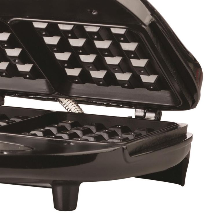 750 W Dual Black Nonstick Waffle Maker