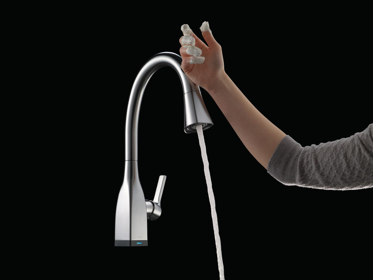 Delta Mateo Touch2O Arctic Stainless 1-Handle Deck-Mount Pull-Down Touch Kitchen Faucet