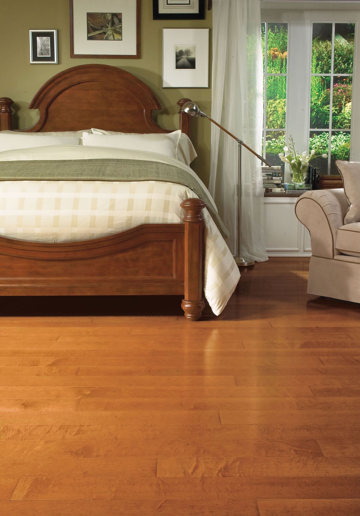 Bruce (Sample) Turlington Lock and Fold Russet Maple Engineered Smooth/Traditional Hardwood Flooring