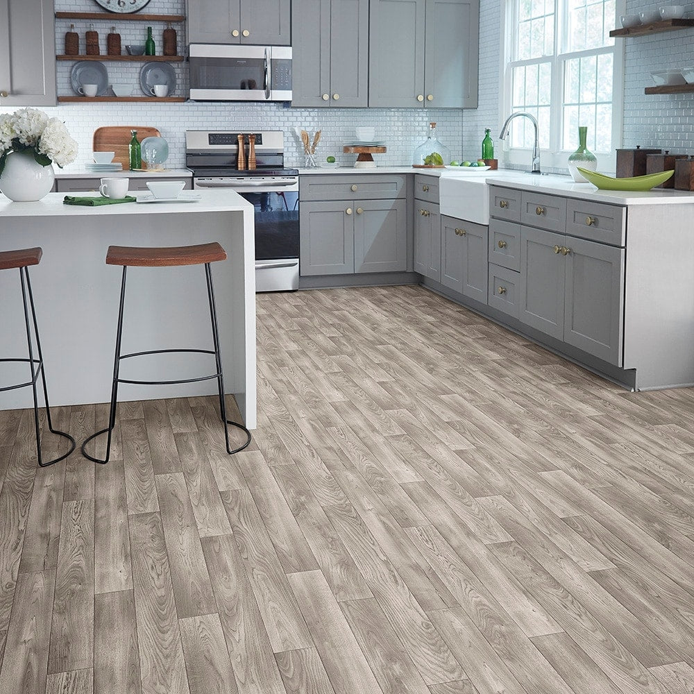 Style Selections Willow Lake Oak Wood Look 12‑ft W Cut‑to‑Length Low‑Gloss Sheet Vinyl Flooring, 9.84‑mil Wear Layer