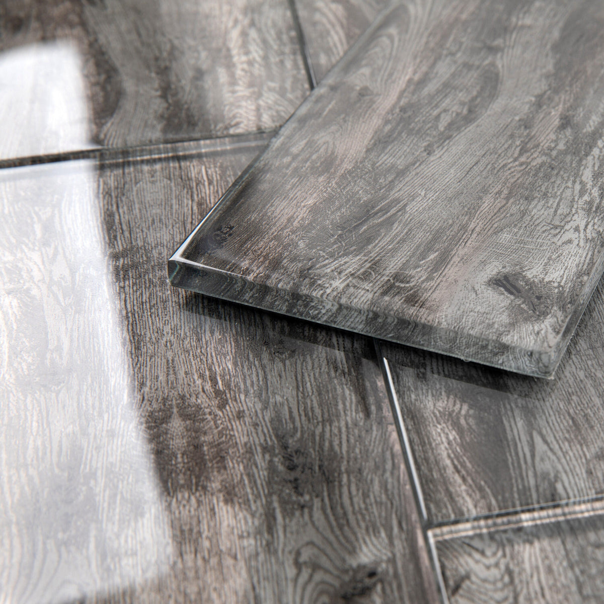 Giorbello Platinum Oak 4-in x 12-in Glossy Glass Wood Look Wall Tile (5-sq. ft/ Carton)