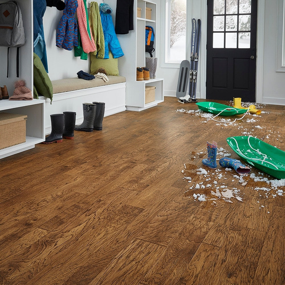 STAINMASTER Willow Creek Hickory 12-ft W Cut-to-Length Waterproof Low-Gloss Wood-Look Sheet Vinyl Flooring, 9.84-mil Wear Layer