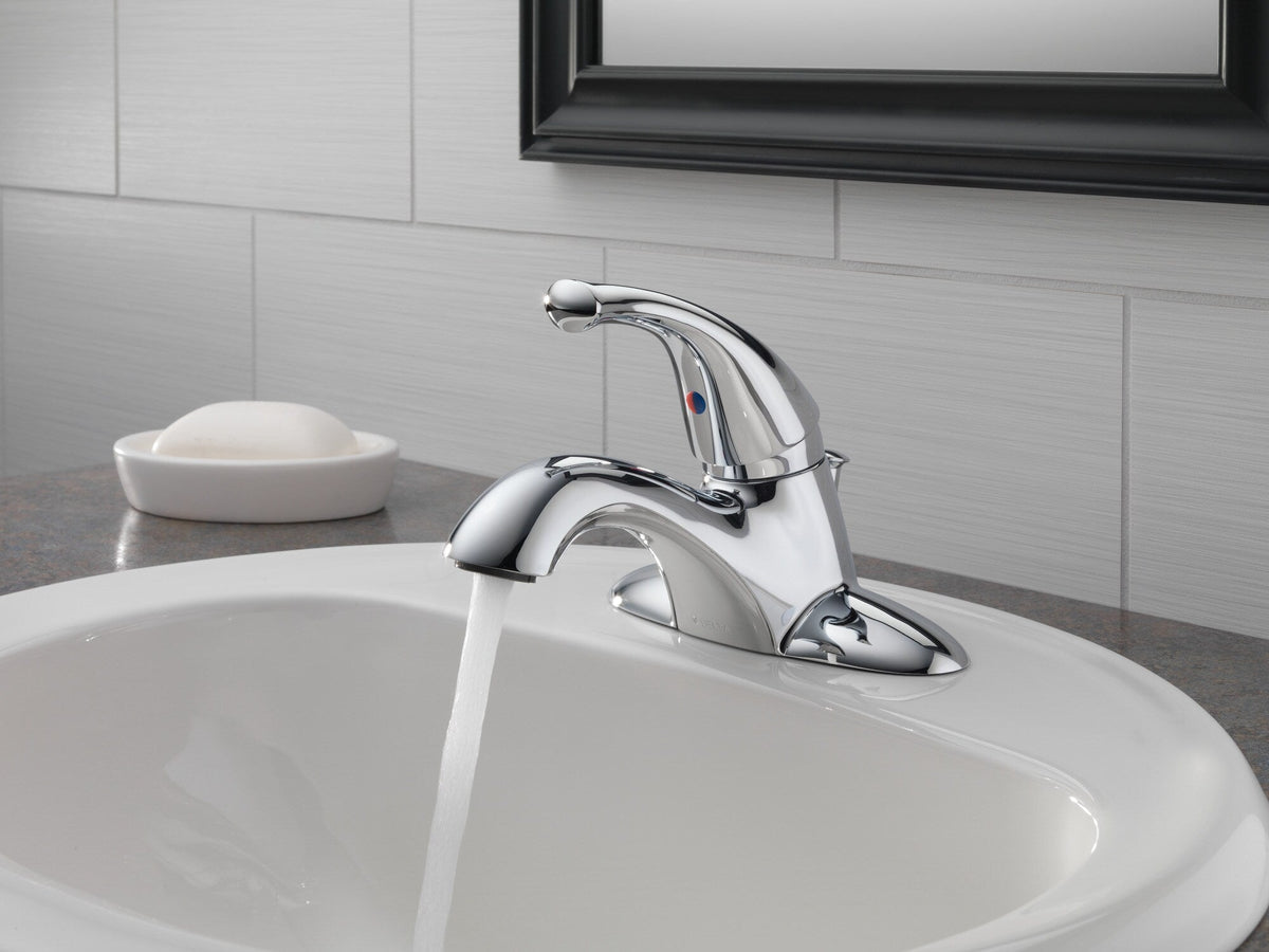 Delta Classic Chrome 1-Handle 4-in Centerset WaterSense Bathroom Sink Faucet with Drain