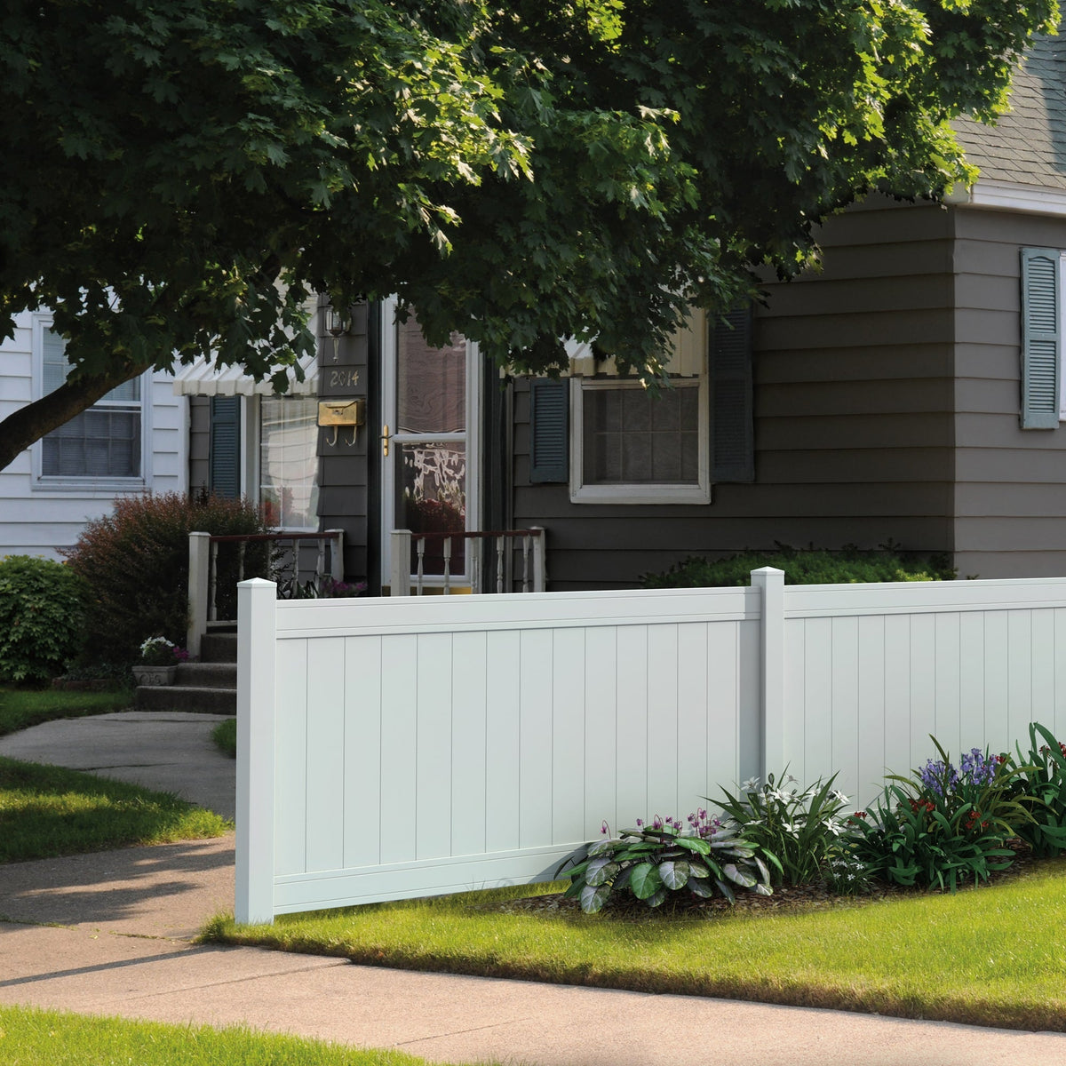 Outdoor Essentials Woodbridge 6-ft H x 5-in W White Vinyl End Fence Post (Assembled)