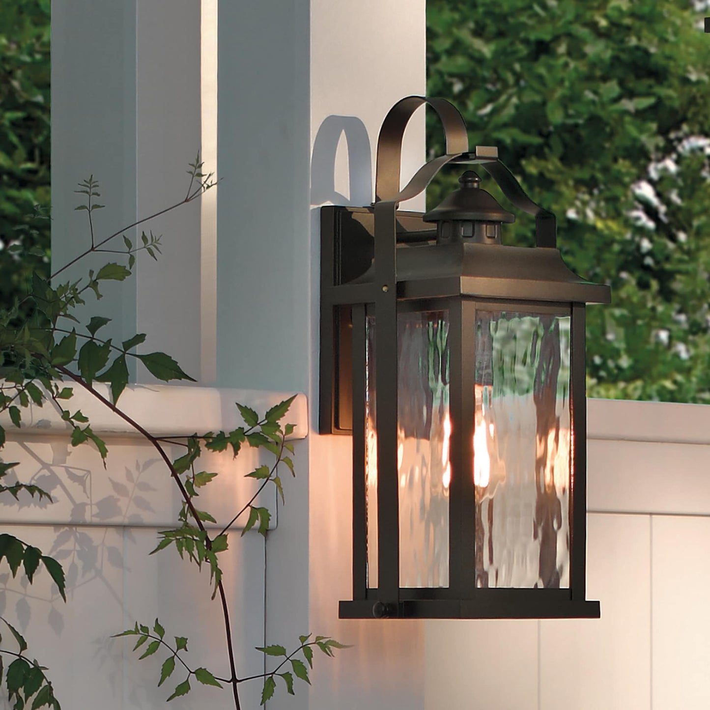 Kichler Linford 17.25-in H Olde Bronze Outdoor Wall Lantern, Medium Base (E-26)