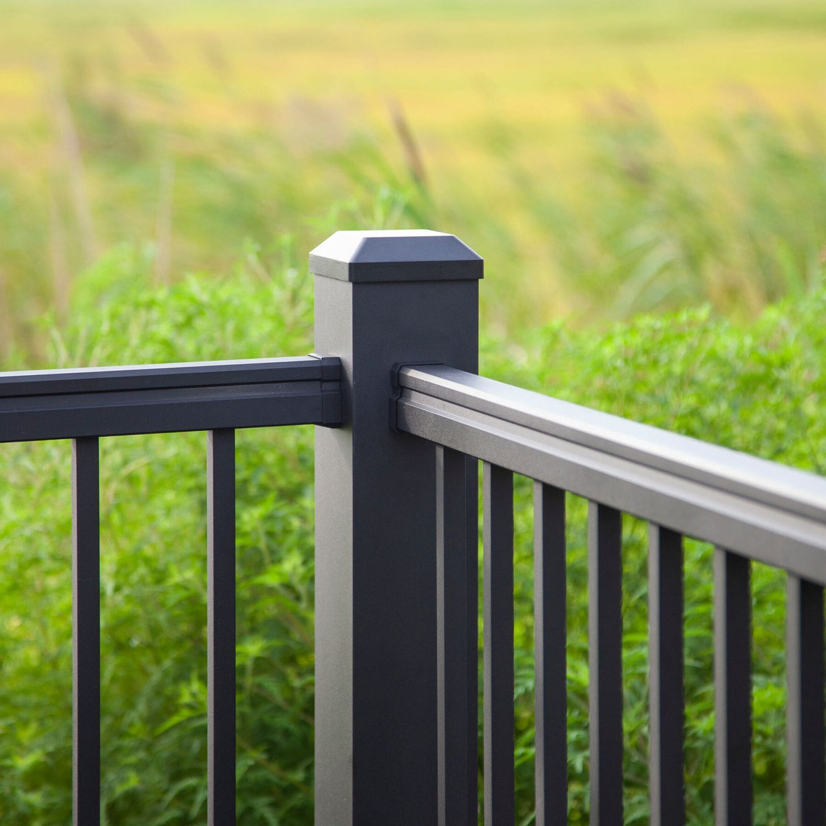 MoistureShield Compass 6-ft L x 1.13-in W x 2.6-in H Matte Black Aluminum Top Rail