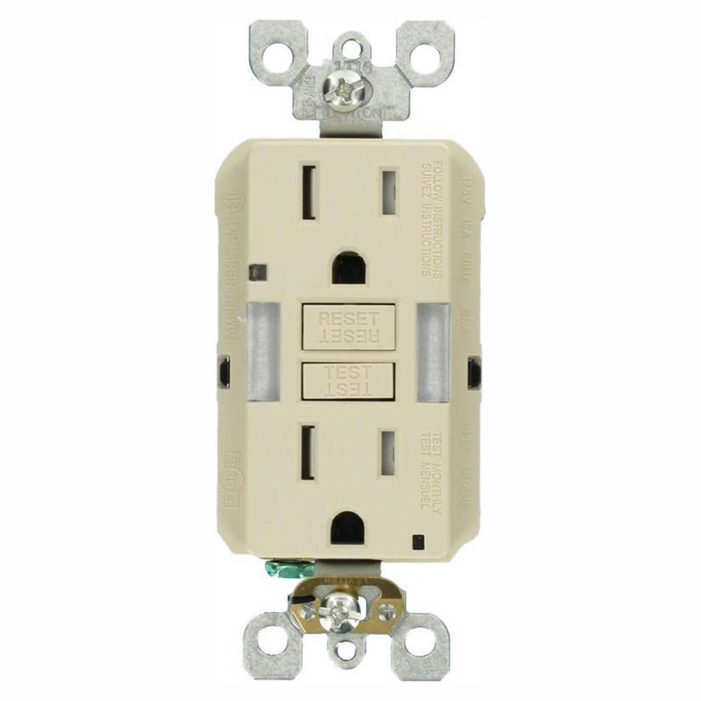 15 Amp Self-Test¬†SmartlockPro Combo Duplex Guide Light and Tamper Resistant GFCI Outlet, White (3-Pack) - Super Arbor