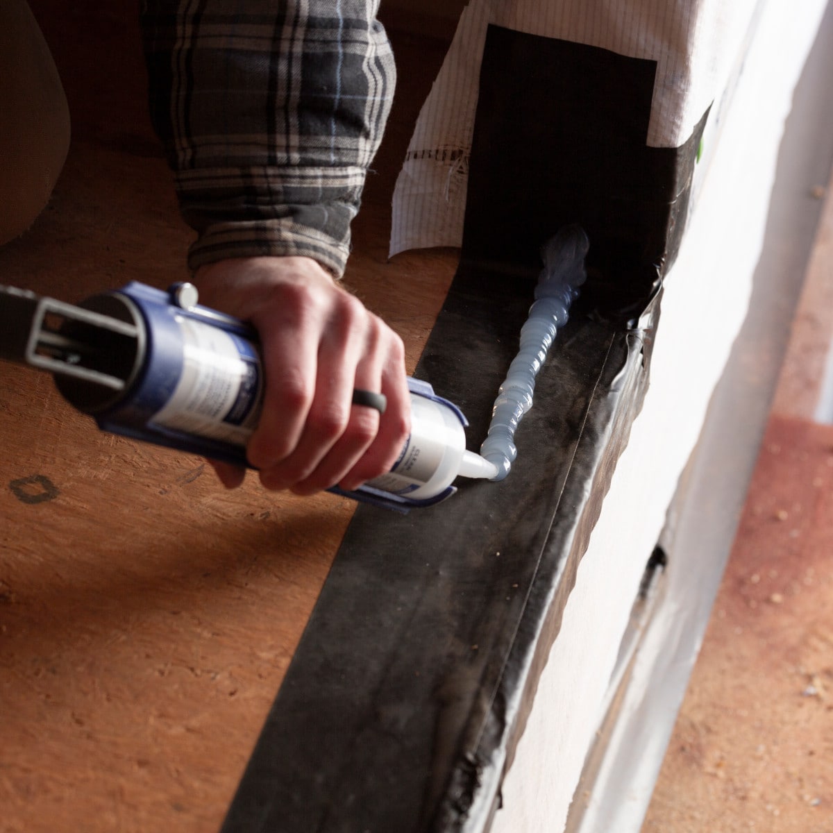 FrogTape Pro Grade Flashing and Waterproofing Tape, 12-in x 50-ft, Black Acrylic Flashing Tape