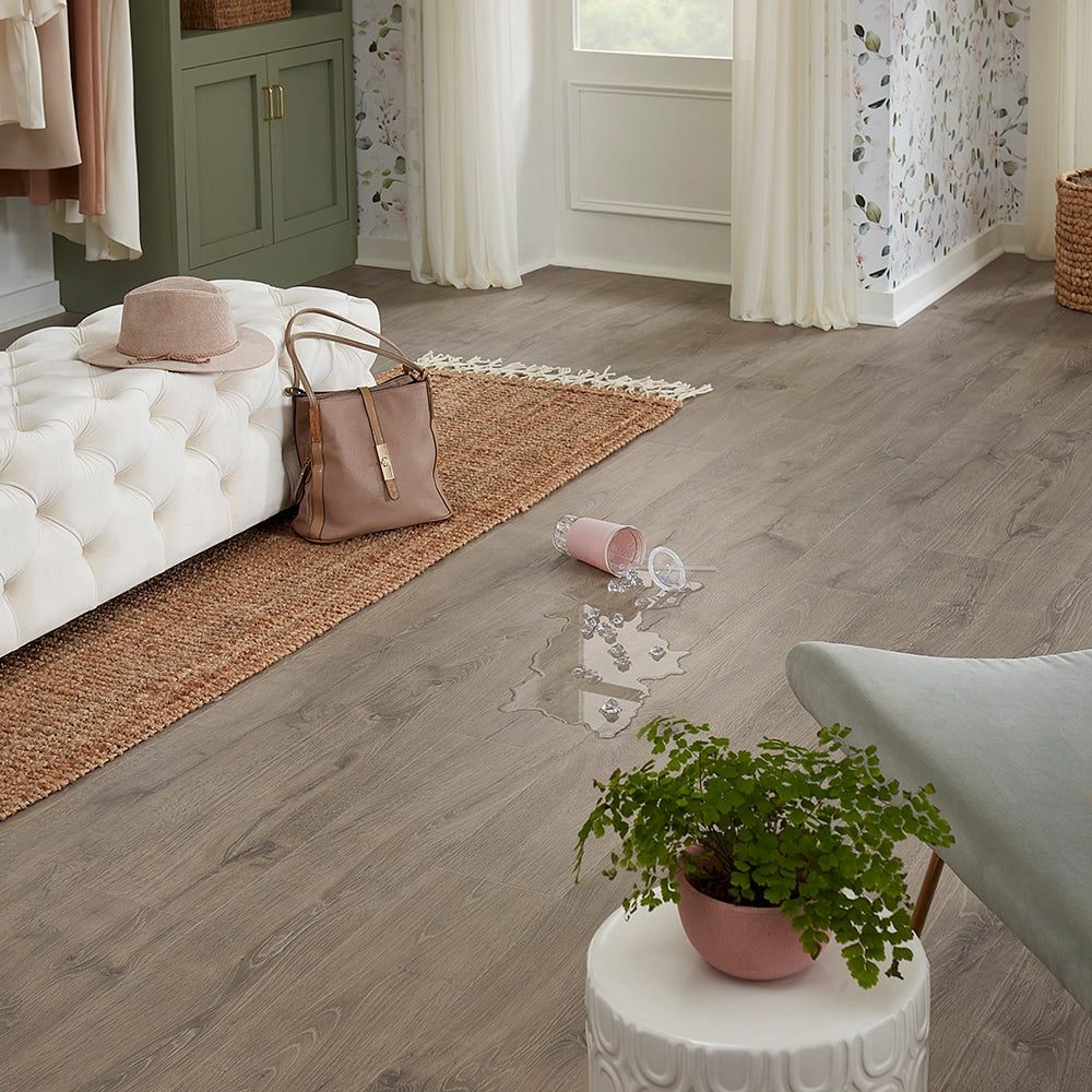 Pergo EverCraft River Ridge Oak Gray Waterproof Hybrid Resilient Flooring