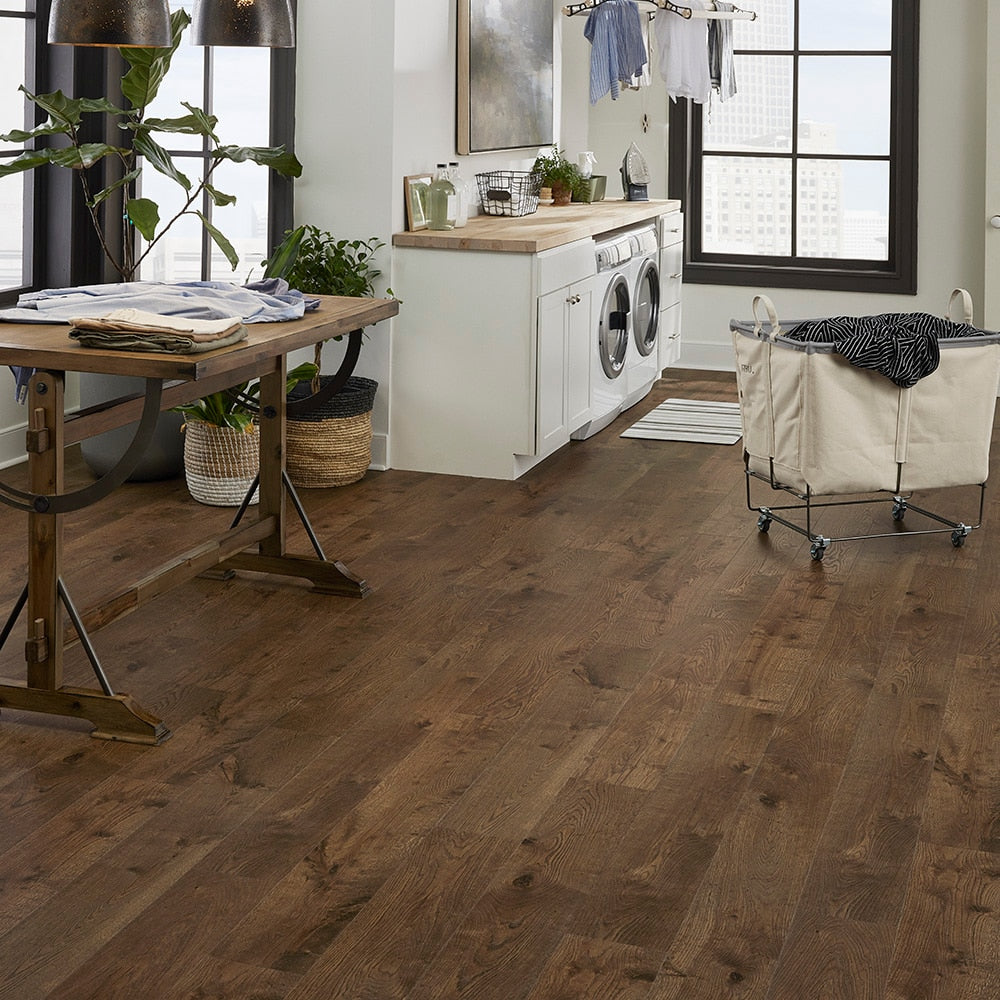 Pergo EverCraft Sonoma Trail Oak Brown Waterproof Hybrid Resilient Flooring Sample