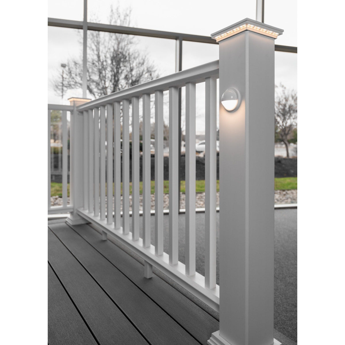 Fiberon 4-in x 4-in 35-Lumen 0.4-Watt Simply Brown Low Voltage Hardwired LED Outdoor Post Cap Light (3000)