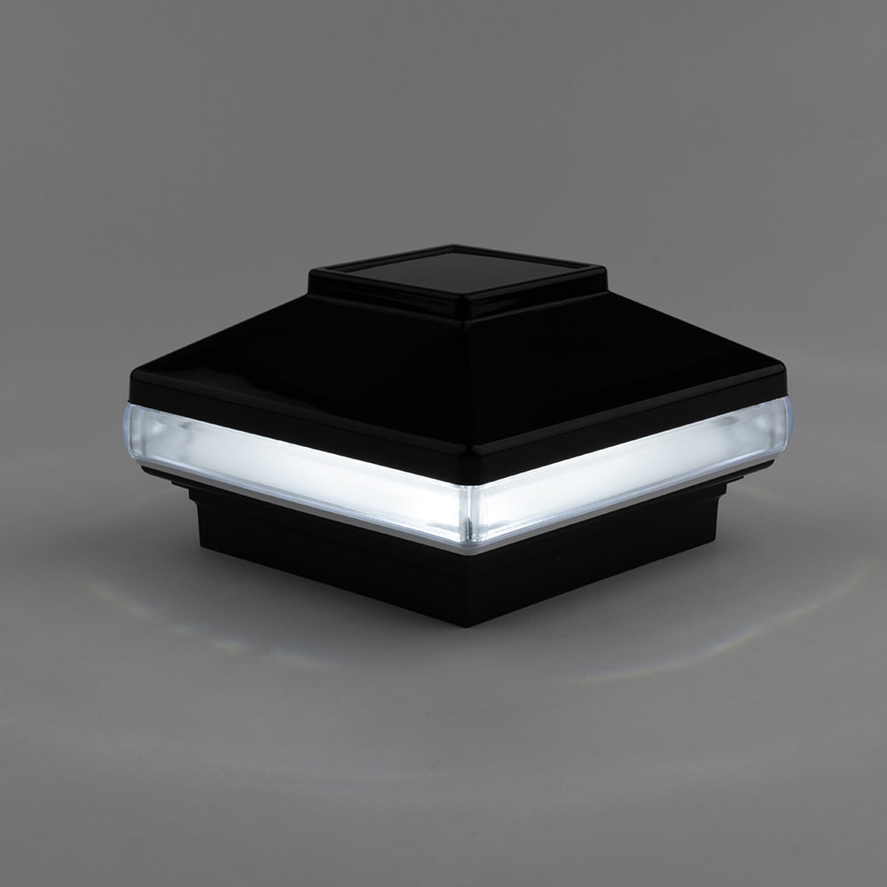 Deckorators 4-in x 4-in 5-Lumen 1-Watt Black Battery-operated LED Outdoor Post Cap Light (6500 K)